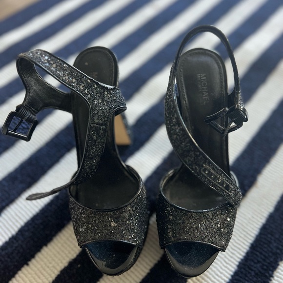 Size 7.5 Michael Kors, Black heels with glitter - Picture 7 of 8